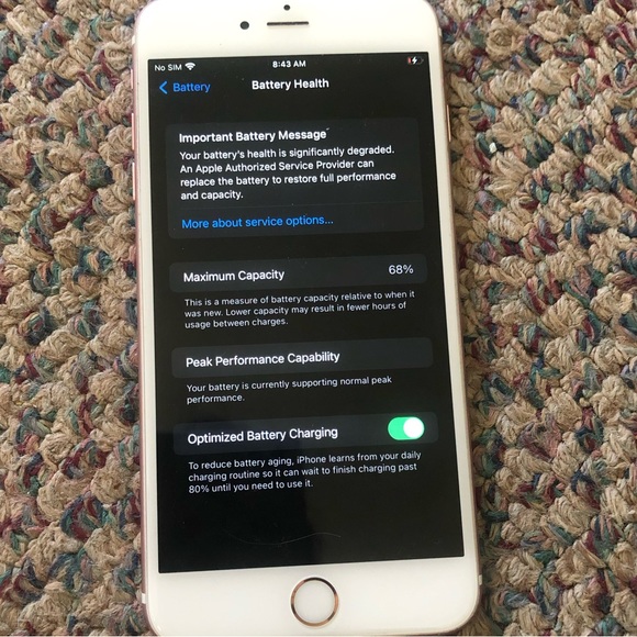 Unlocked iPhone 6s GREAT CONDITION - Picture 3 of 6